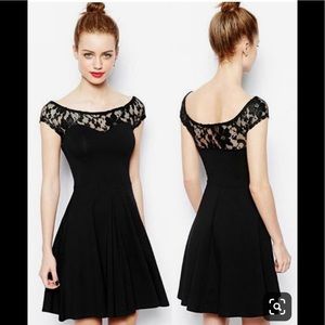 New Look Jersey Lace Dress in Black XS US Size 2